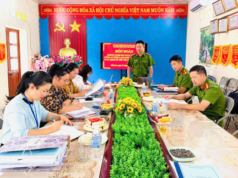 Đón đoàn kiểm tra công tác PCCC và CNCH công an Tỉnh Lạng Sơn